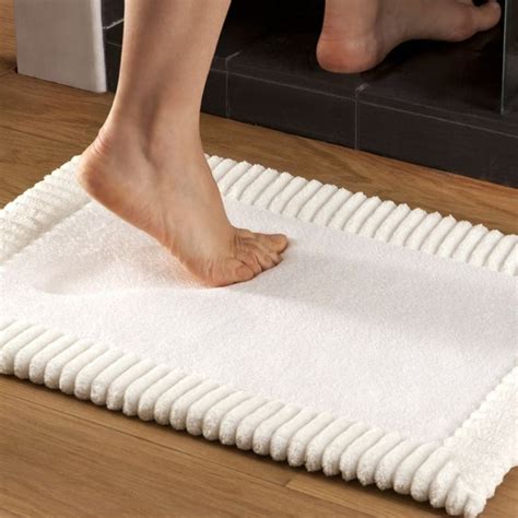 tapis de bain à logo en jacquard (58 cm x 80 cm) 